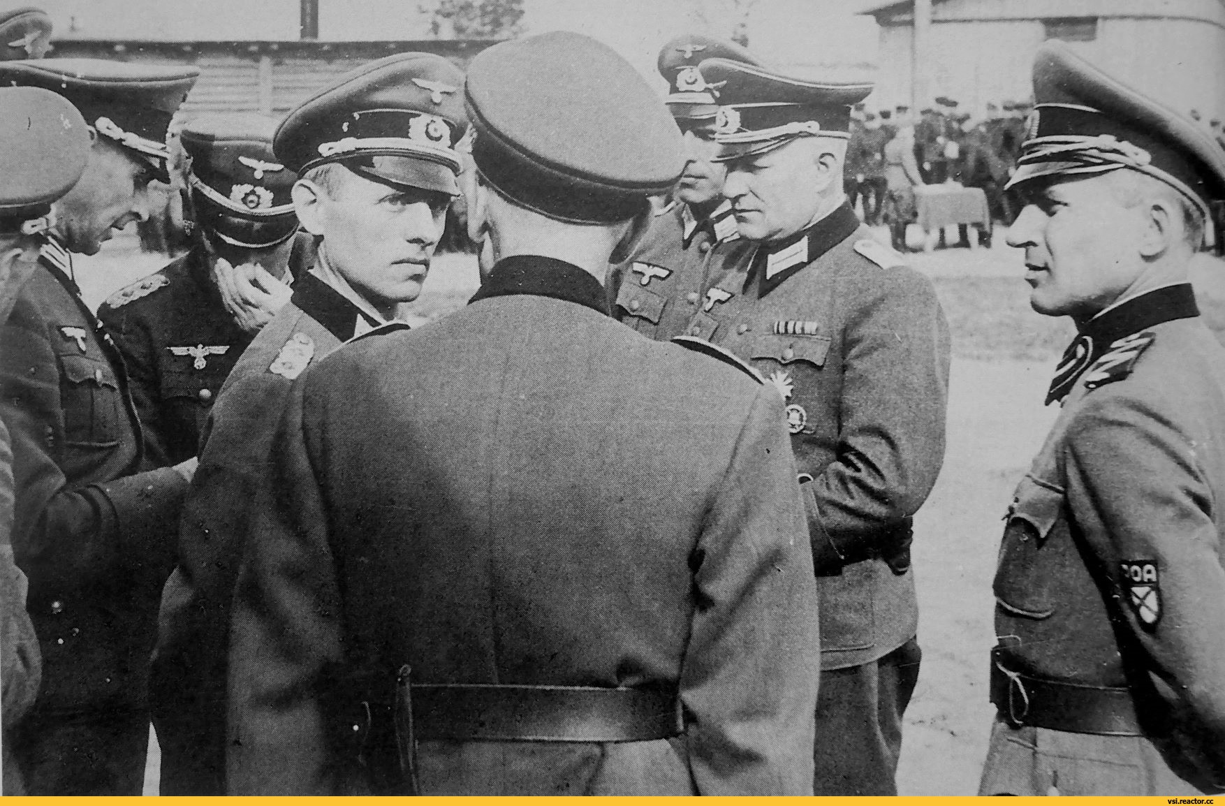 Штаб вермахта. Генерал Гелен Рейнхард. Рейнхард Гелен генералы вермахта. Генерал Абвера Рейнхард Гелен.. Офицеры РОА Власов.