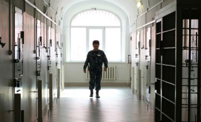 Почему в российской тюрьме нельзя сидеть и лежать заключенные,законы,зона,правила,Пространство,тюрьма