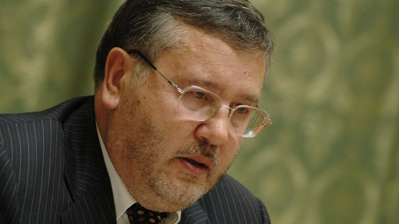 Анатолий Гриценко призвал взрывать автомобили в Таганроге и Москве