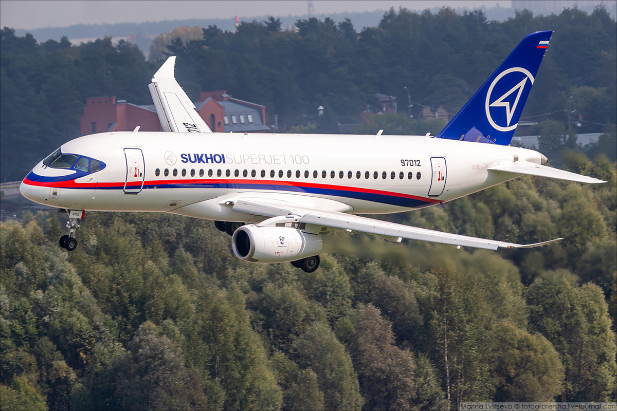 SSJ100_09 SSJ100_09