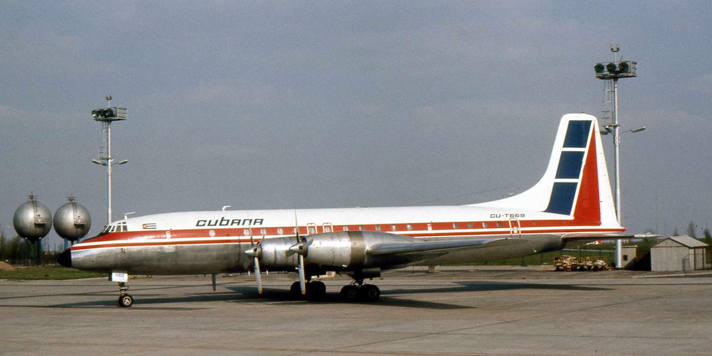 ВЫВЕЗТИ ФИДЕЛЯ ИЗ США: ПЯТИСУТОЧНЫЙ РЕЙД ИЛ-18 ВЫВЕЗТИ ФИДЕЛЯ ИЗ США: ПЯТИСУТОЧНЫЙ РЕЙД ИЛ-18 Авиация