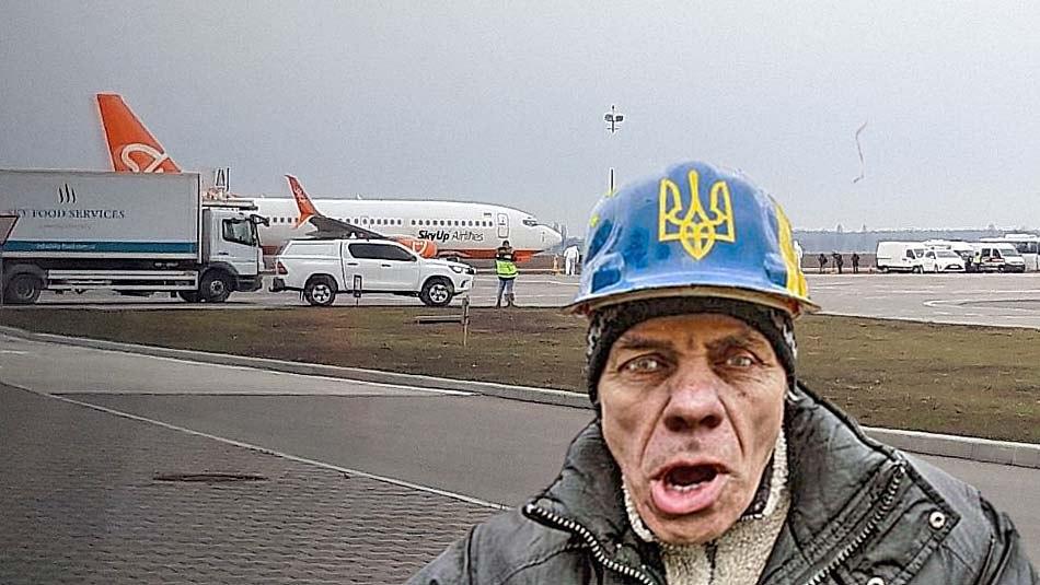 Самолеты хохлы. Хохол на самолете. Украинский самолет Мем. Украинский салометик.