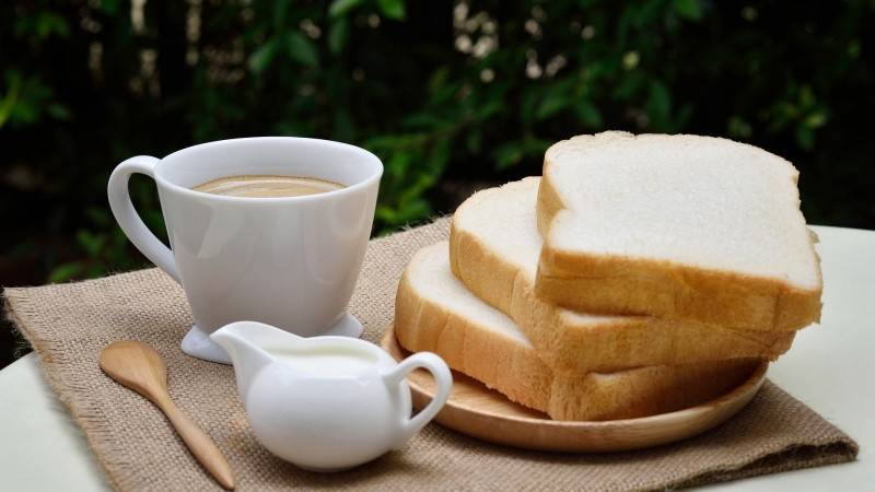 Россиян предупредили о возможном росте цен на хлеб, молоко и мясо