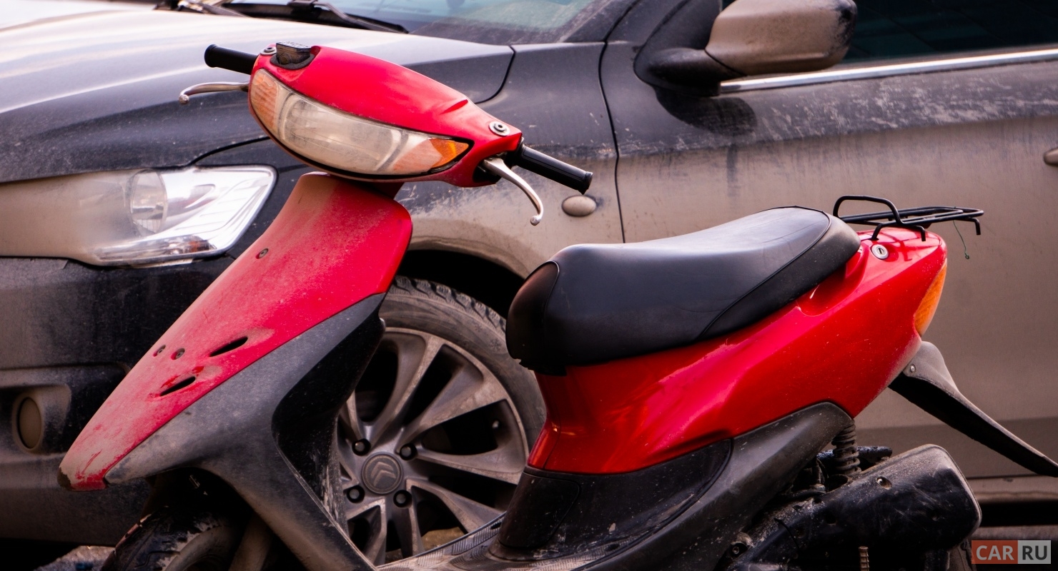 Peugeot Django 125: Скутер с дизайном из 50-х