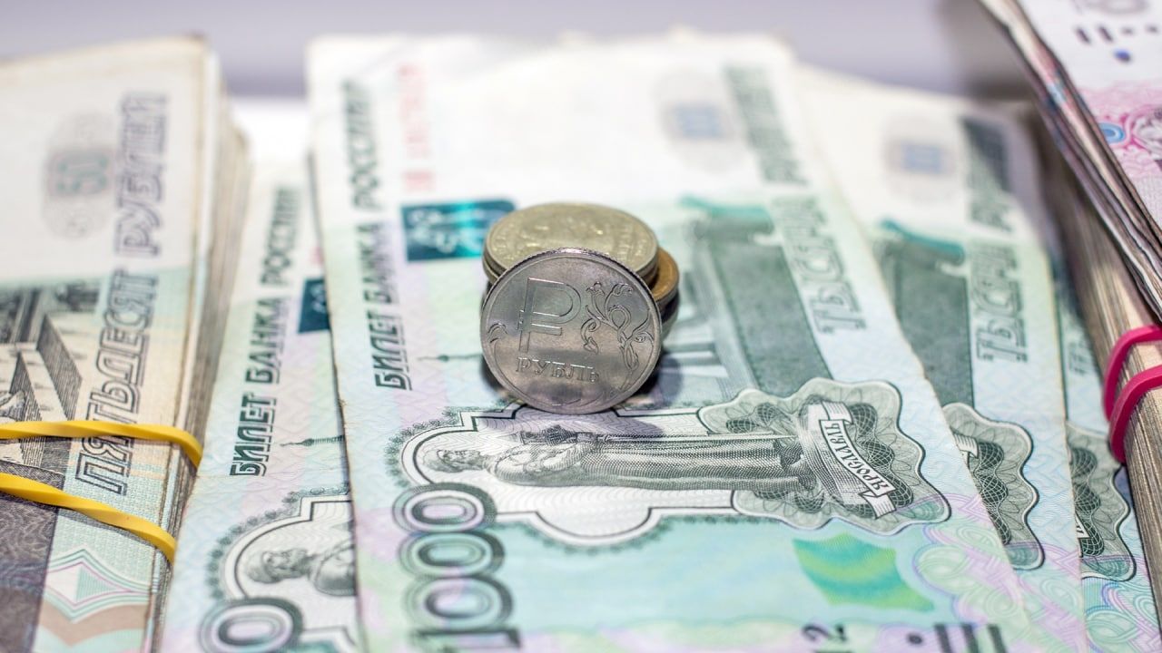 Аналитик Жильников: доллар может подешеветь до 53 рублей Аналитик Жильников: доллар может подешеветь до 53 рублей Экономика