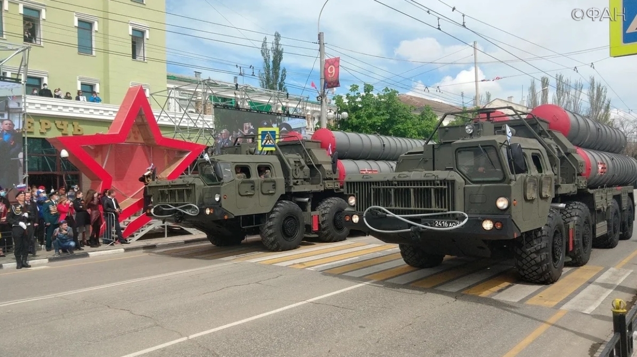 Праздник со слезами на глазах: как Крым и Севастополь отпраздновали День Победы