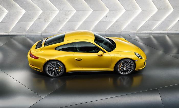 Porsche 911 – самый известный спортивный автомобиль в мире.