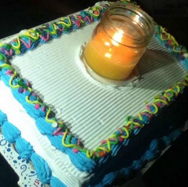 "Мама сделала мне торт на день рождения, но свечек для торта у нее не оказалось" забавно, независимость, общественное мнение, решимость