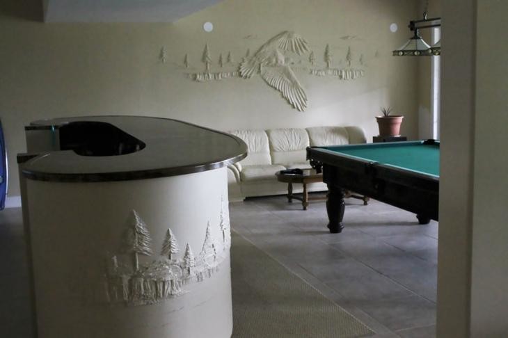 Бог штукатуров история, юмор