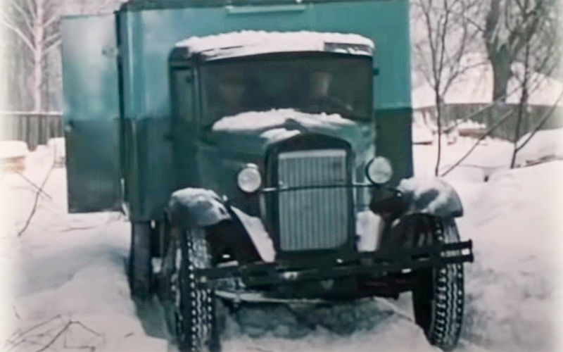 Легендарная хлебовозка из «Места встречи...»: история звезды Легендарная хлебовозка из «Места встречи...»: история звезды авто,автомобиль,Россия