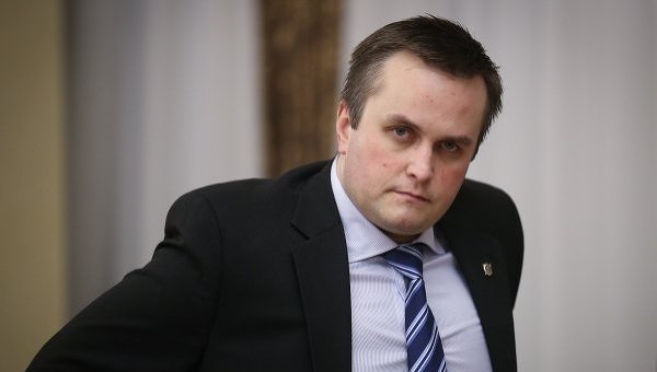 Главный украинский борец с коррупцией заявил, что его зарплата должна быть больше, а ту что есть призвал «делить на три»