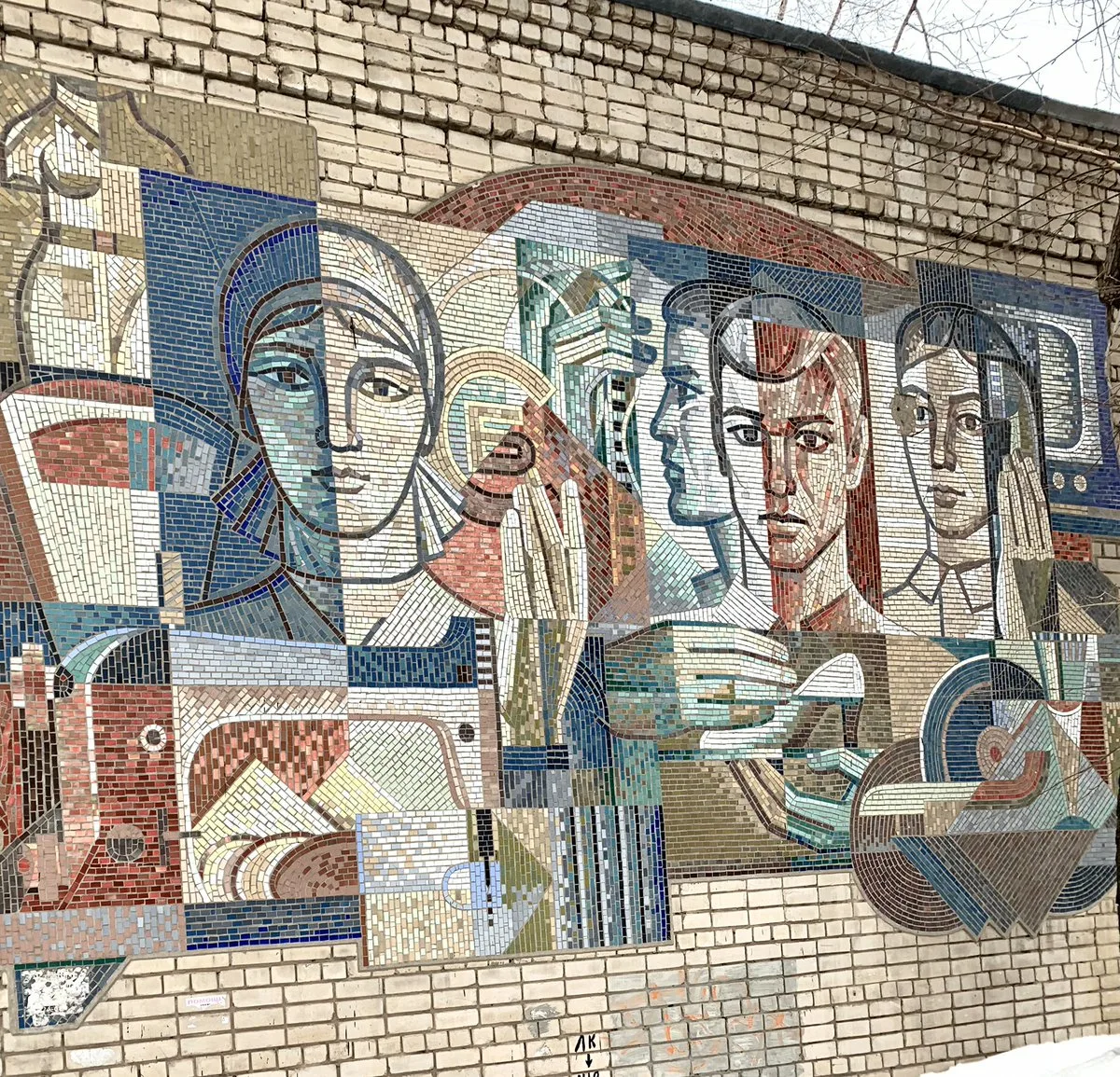 Почему неплохо было бы запретить песни из советских мультфильмов, но делать этого не нужно