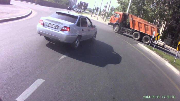 Ошибки водителей в транспортном потоке авто и мото,автоновости