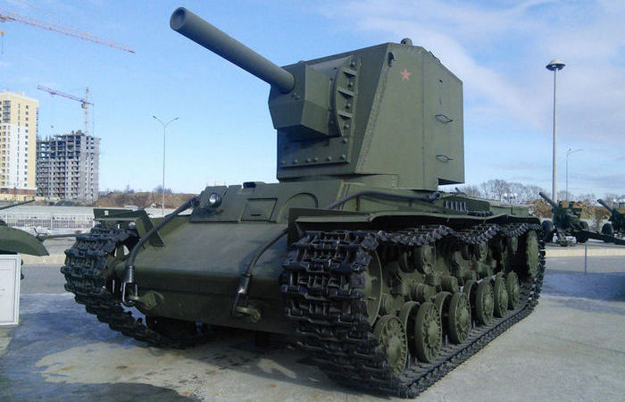 Танк КВ-2: почему у грозной советской машины была настолько большая башня Танк КВ-2: почему у грозной советской машины была настолько большая башня военная техника,Марки и модели,ретро