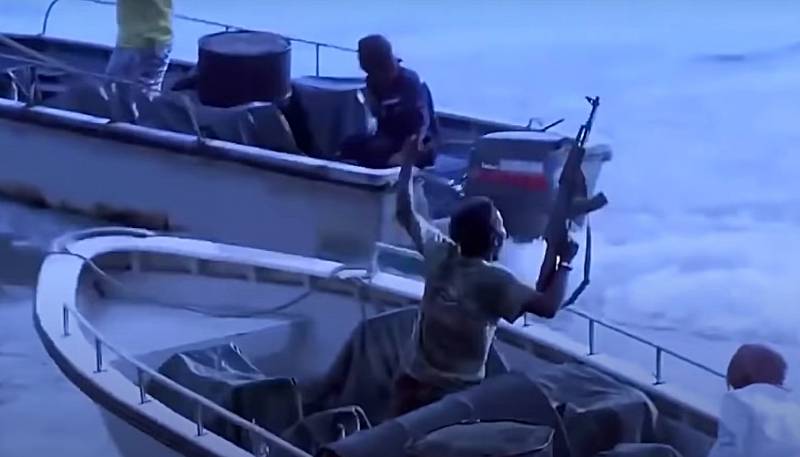 Морские пираты XXI века: в чем их особенность и как с ними бороться