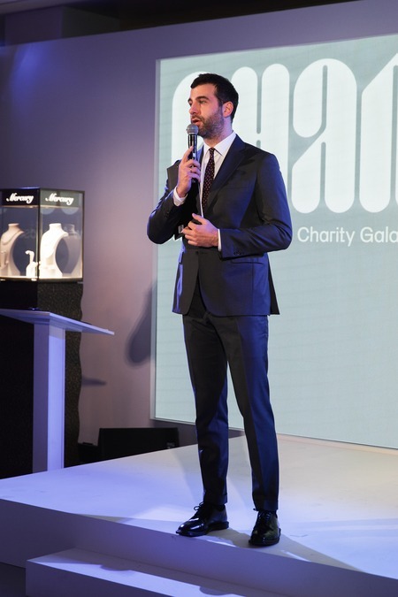 Иван Ургант, Ольга Карпуть и другие на благотворительном аукционе в Москве Стиль жизни,Благотворительность