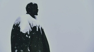 Памятник Ленину на площади Советов в Барнауле / Фото: amic.ru