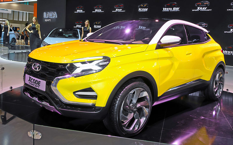 Новый кроссовер Vesta? Замечен таинственный автомобиль Lada