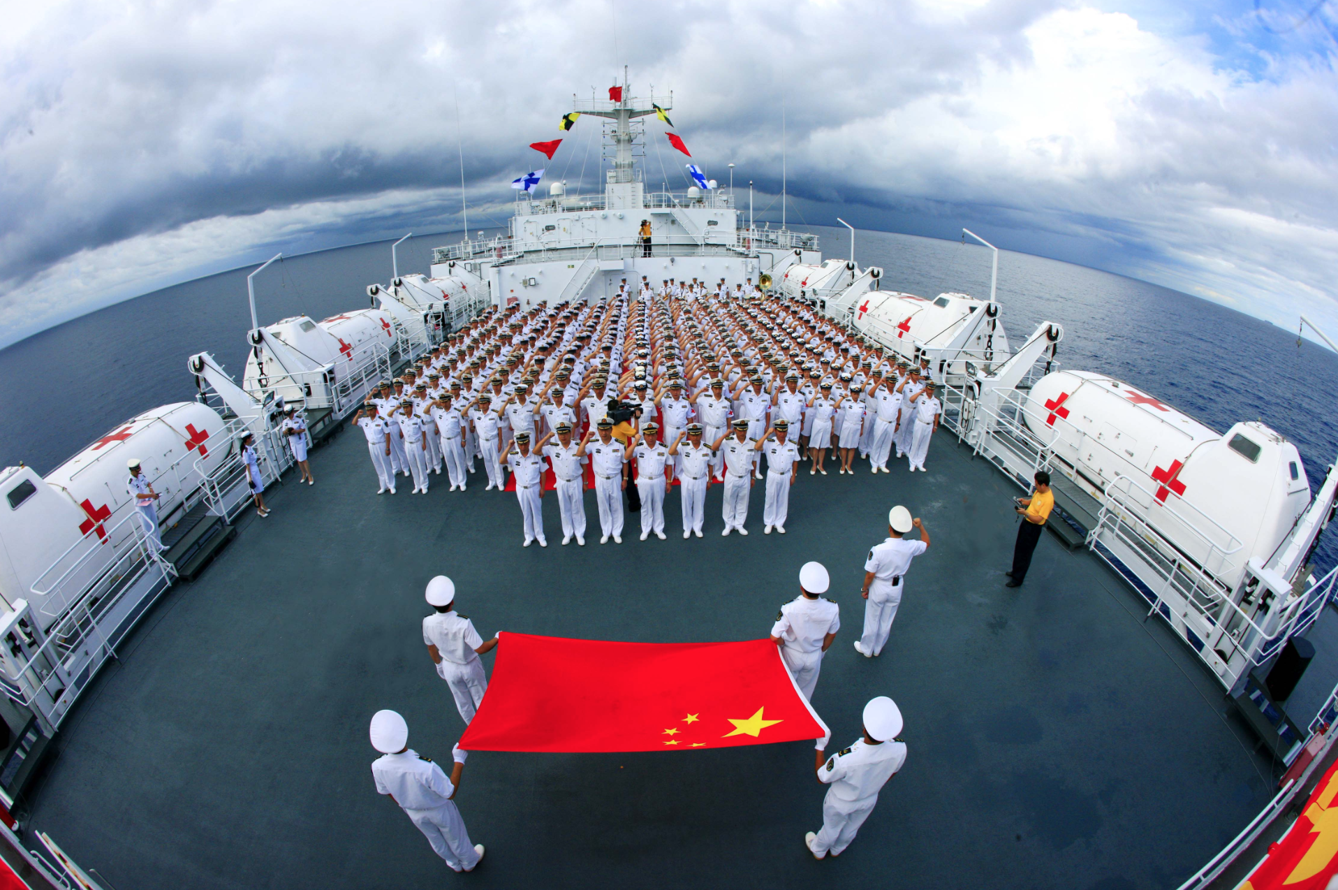 Эксперт рассказал о связи учений ВМС КНР и активностью американского флота 