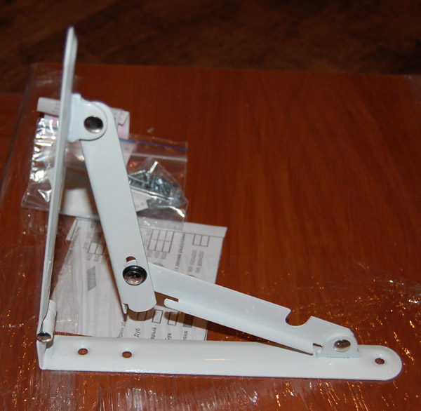 Накроватный столик своими руками за 15 минут Накроватный столик своими руками за 15 минут самоделкин