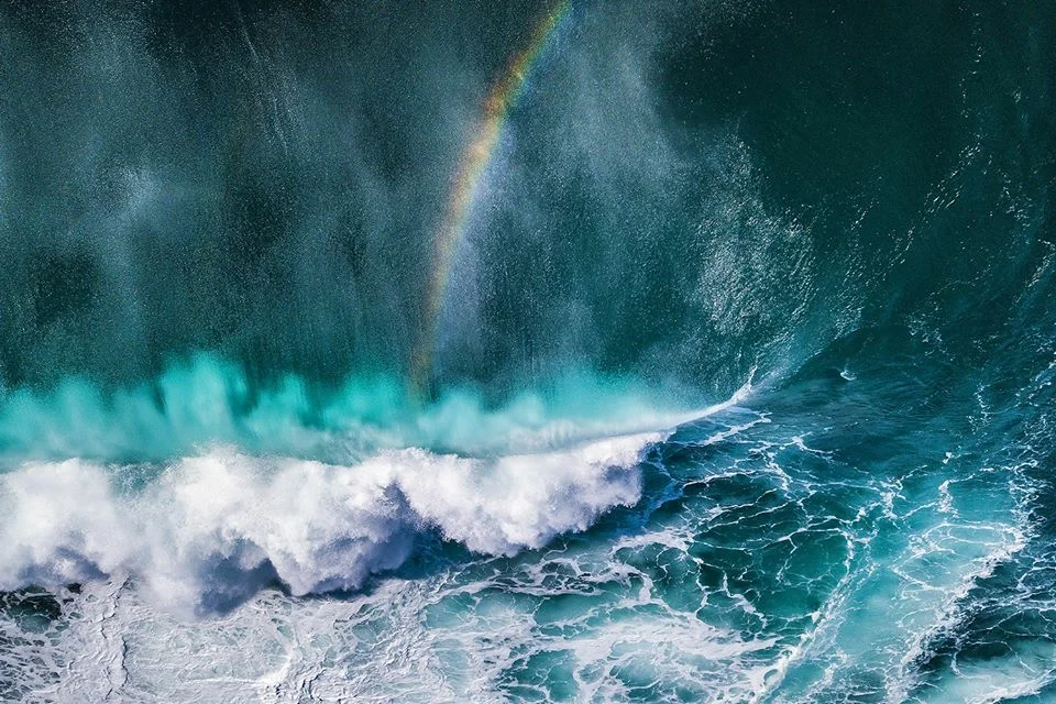 уоррен килан волны. крым море 50 оттенков. стихия воды кларк литтл. пятьдесят оттенков моря картины. шум морского прибоя.