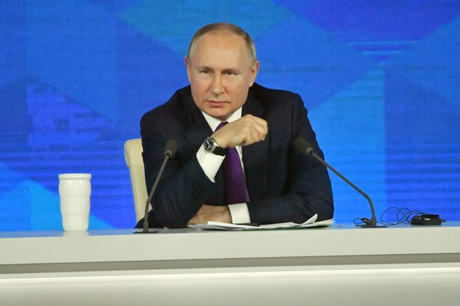 CBS: США решили пока отказаться от санкций против Путина