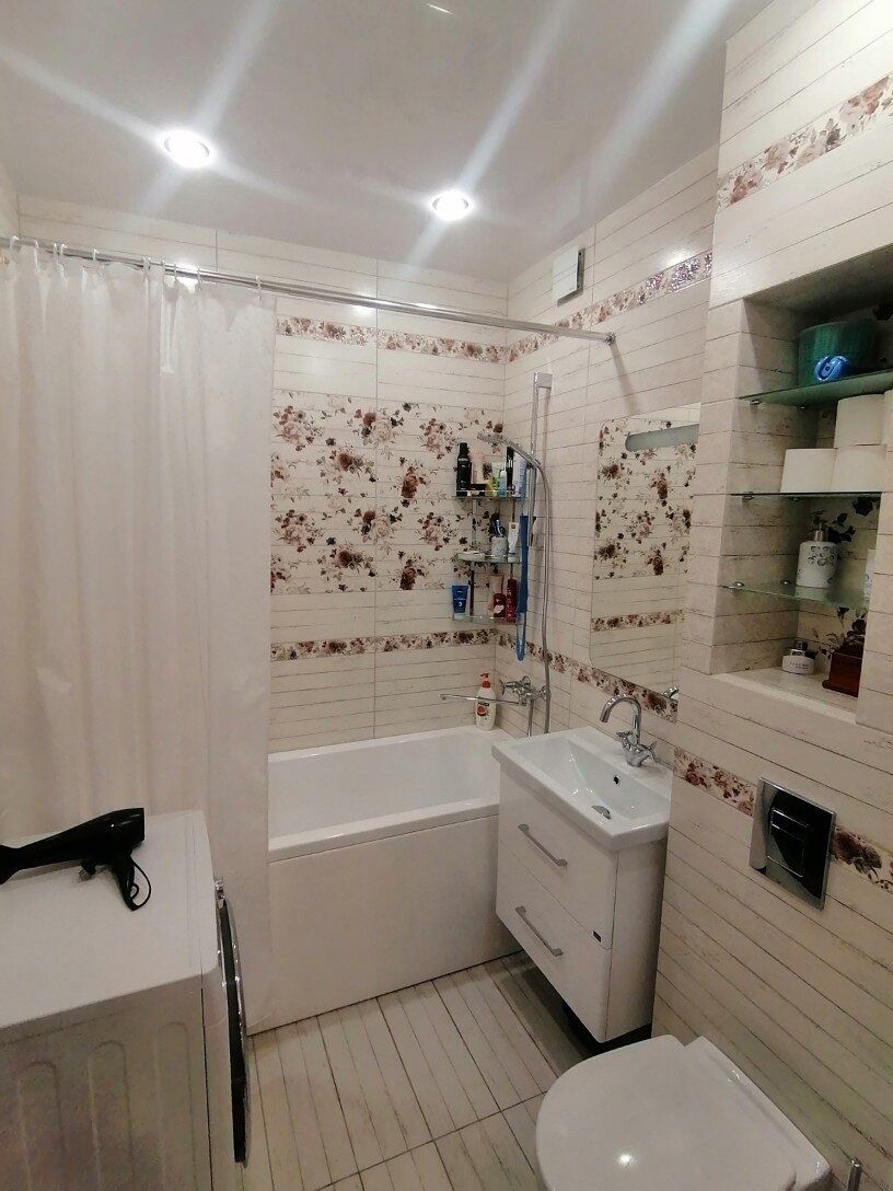 Маленькая ванная в "хрущевке". Превращение тесной ванной в просторный и комфортный санузел!