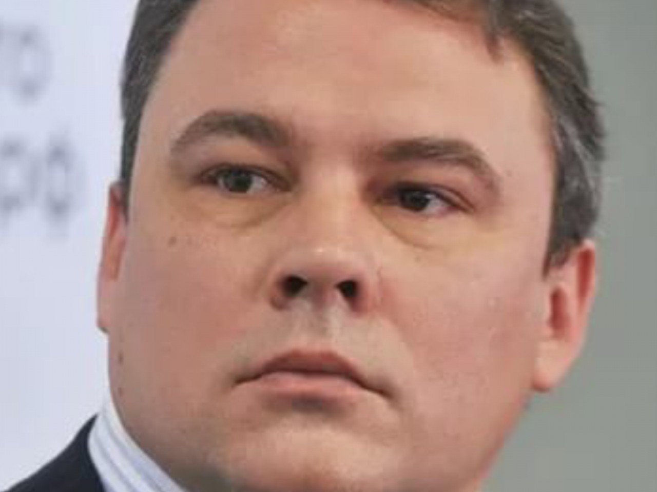 Депутат толстой Петр Олегович