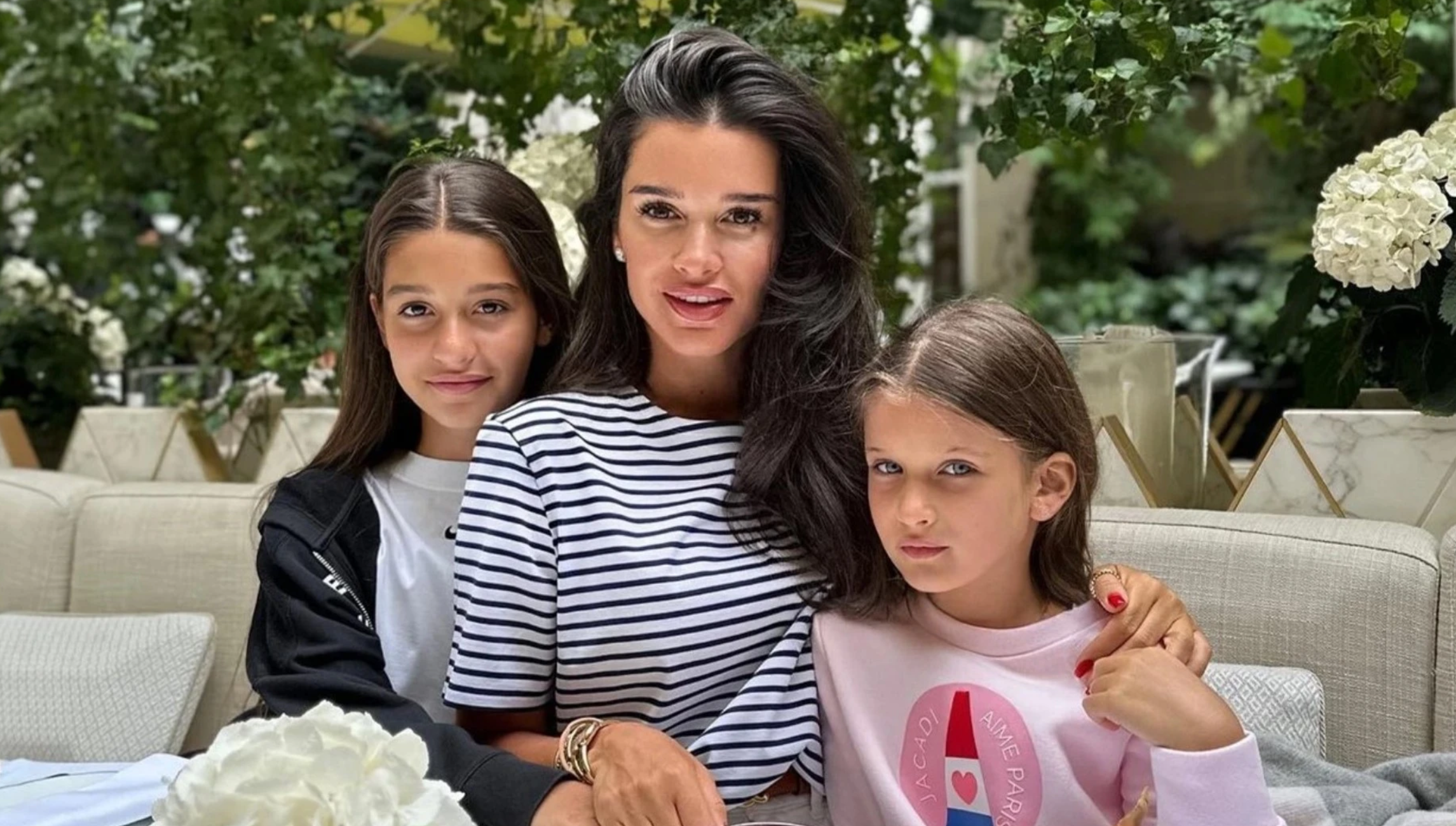 Сюрприз от мужа и поздравление стоимостью 8 миллионов: Ксения Бородина с размахом отметила день рождения в Куршевеле Бородина, Николай, Ксения, рождения, Сердюков, выступление, праздник, дочками, Спасибо, также, который, Бородиной, вместе, супругом, своим, жизнь, вечера, когото, исполнилось, обратилась