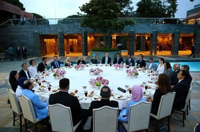  Роскошная жизнь президента Турции Реджепа Эрдогана и его жены Эмине