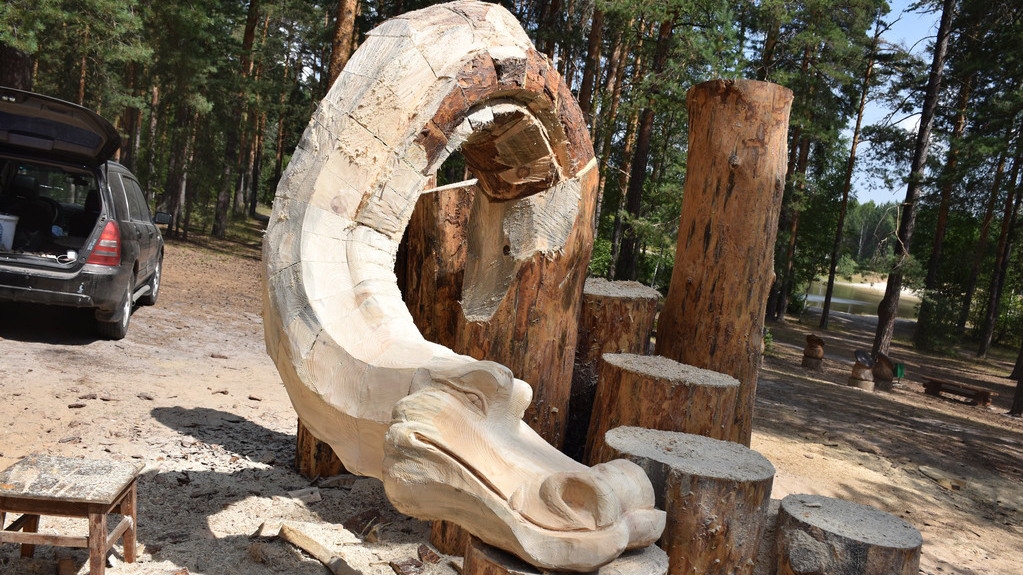 Змей Горыныч появился в лесопарке «Сказка» во Владимирской области