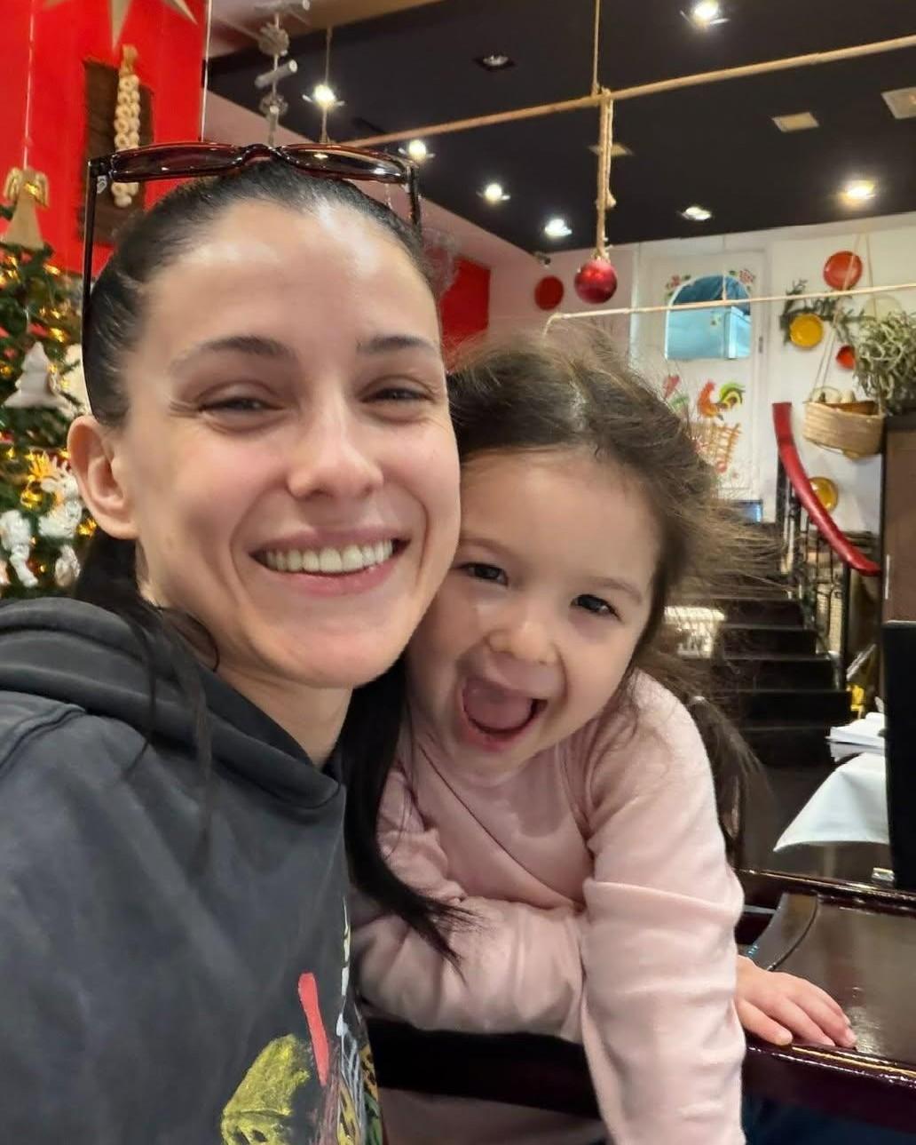 Измены, алкоголизм и позднее отцовство: как сложилась личная жизнь актеров фильма «О чем говорят мужчины» актер, актера, женой, дочерью, жизни, Ростислав, Ларин, говорят, время, второй, стали, Александр, развод, Барац, стала, вместе, фильме, будет, Рыжкова, Демидов