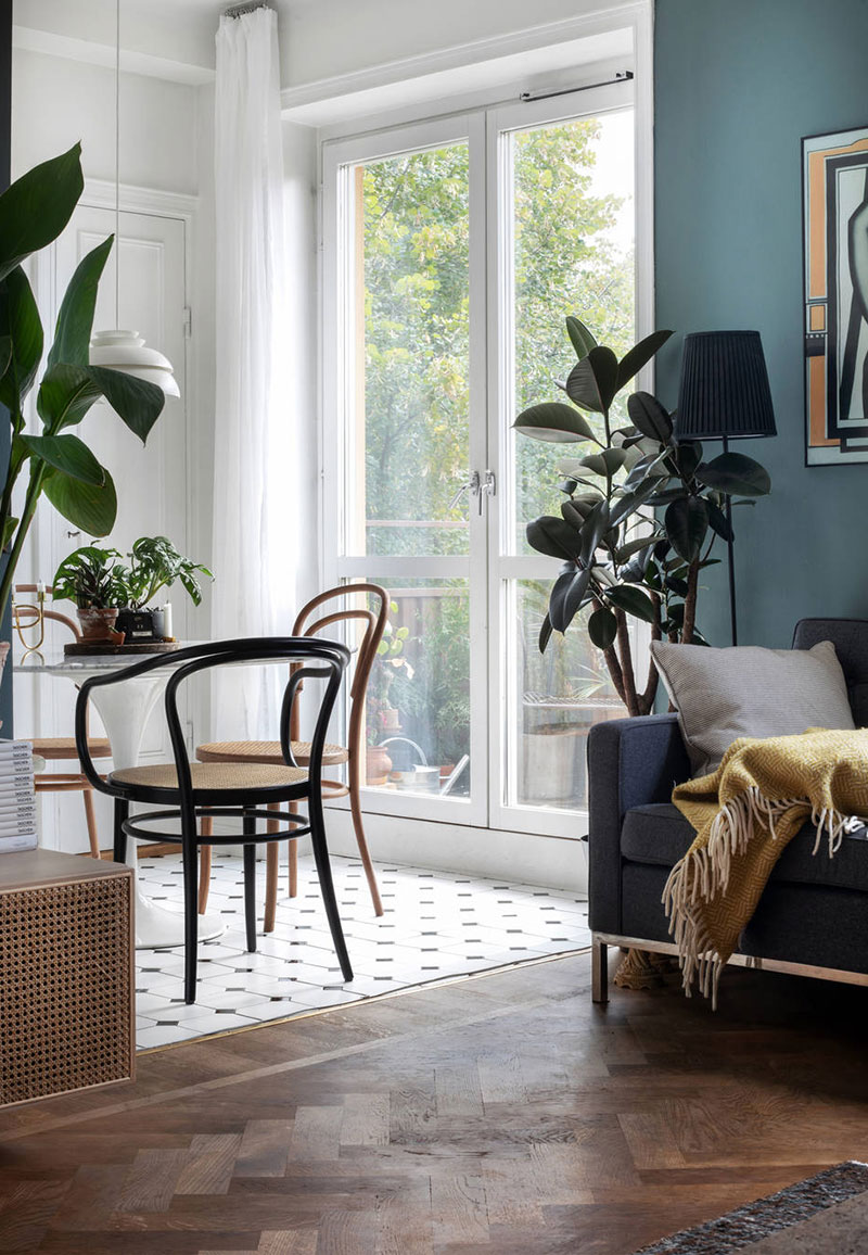 Небольшая шведская квартира с зеленой гостиной (39 кв. м) Небольшая шведская квартира с зеленой гостиной (39 кв. м) зеленый цвет