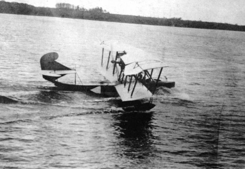 Волжские авианосцы Гражданской войны вмф,оружие