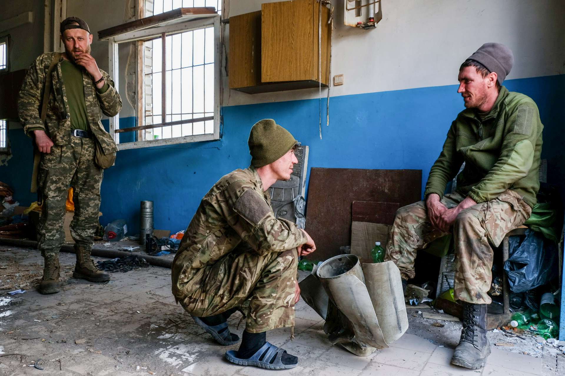 Сводки украинцев. Украинские военные. Русские солдаты на Украине.