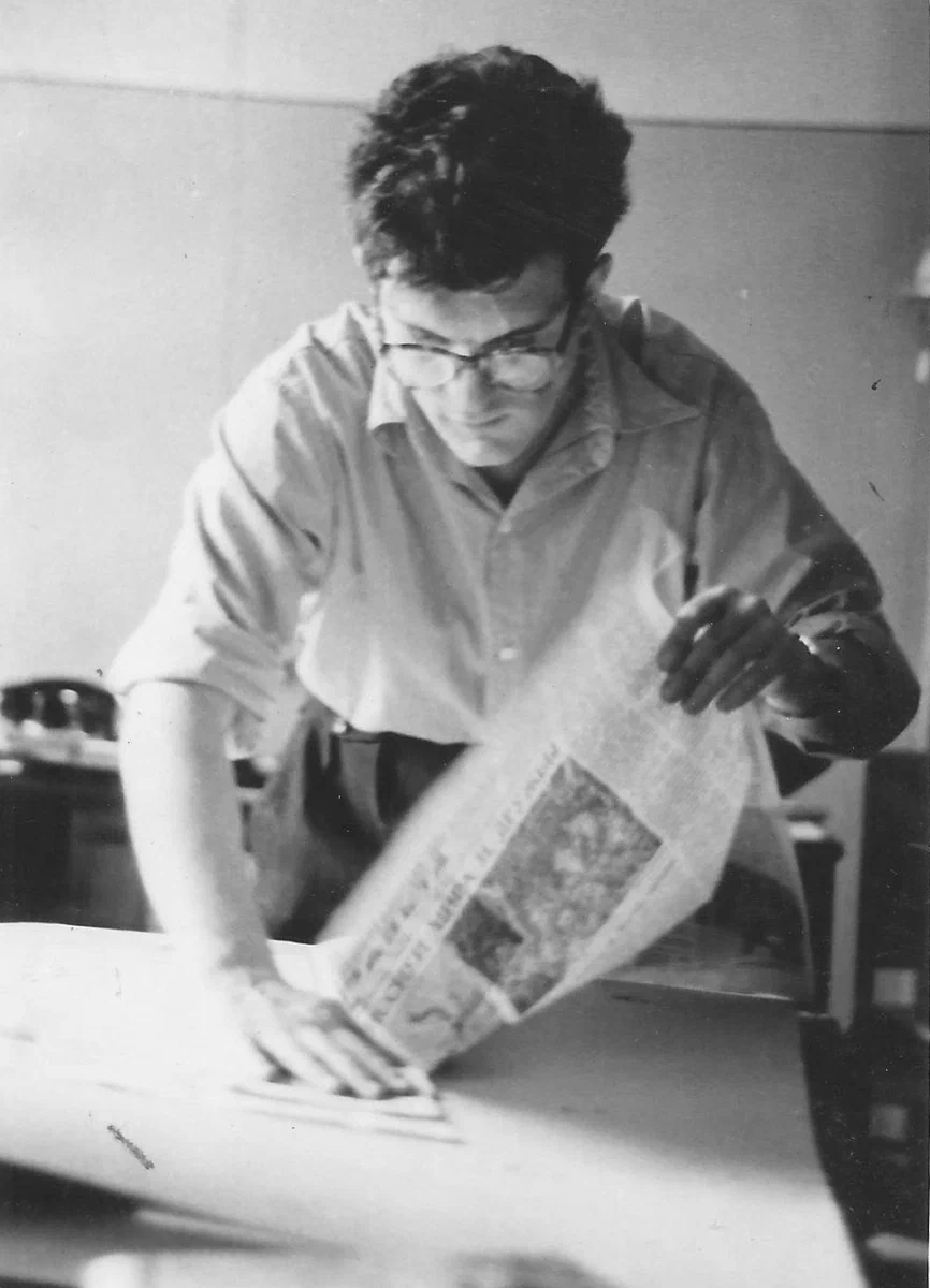 Только расточительные советские люди выбрасывали газеты – чаще их берегли и использовали «в хозяйстве» Только расточительные советские люди выбрасывали газеты – чаще их берегли и использовали «в хозяйстве»