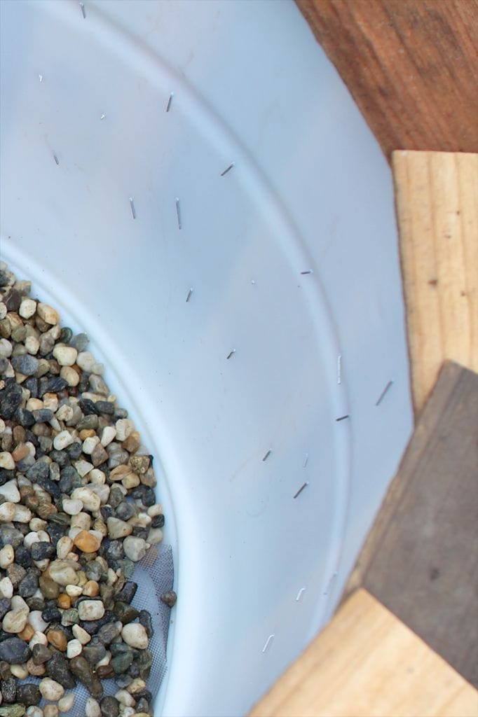 Удачный и красивый декор для сада из копеечной бочки Удачный и красивый декор для сада из копеечной бочки домашний очаг,идеи для дачи,рукоделие,своими руками