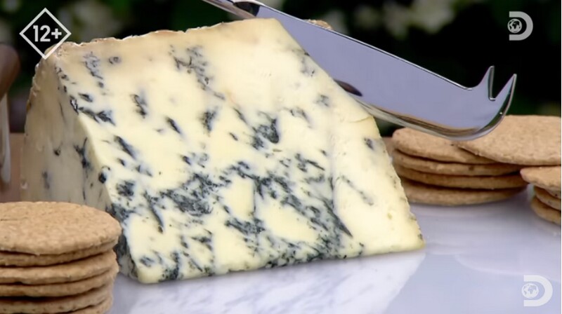 Видео: как делают стилтон — сыр с голубой плесенью