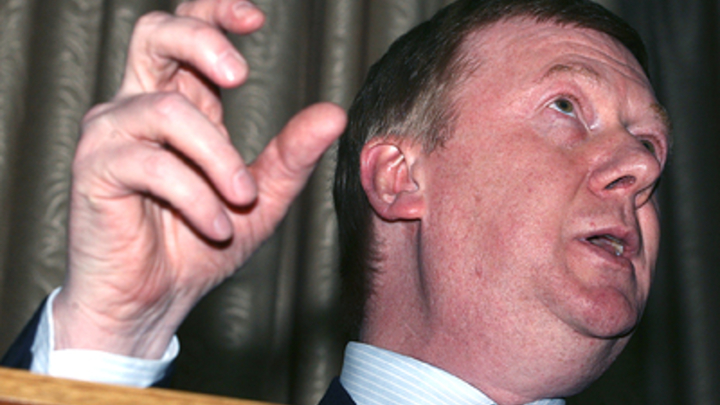 "Российский народ обманут снова", "Ничего "чубайсы" не боятся": Новая приватизация взбесила пользователей Рунета