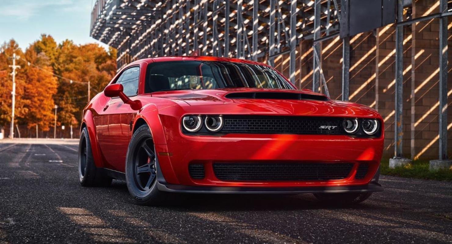 Dodge представит полностью электрическую модификацию Challenger Demon Автомобили