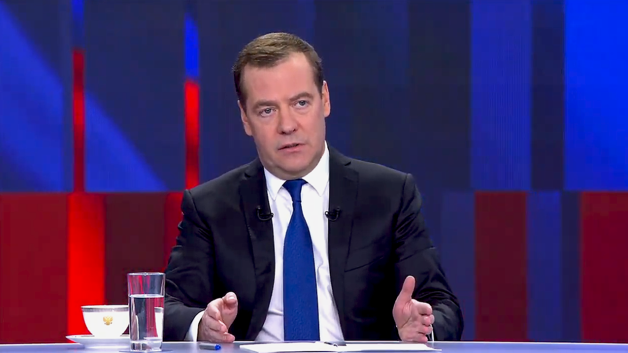 Медведев назвал невозможным размещение военных баз России на Кубе и в Венесуэле