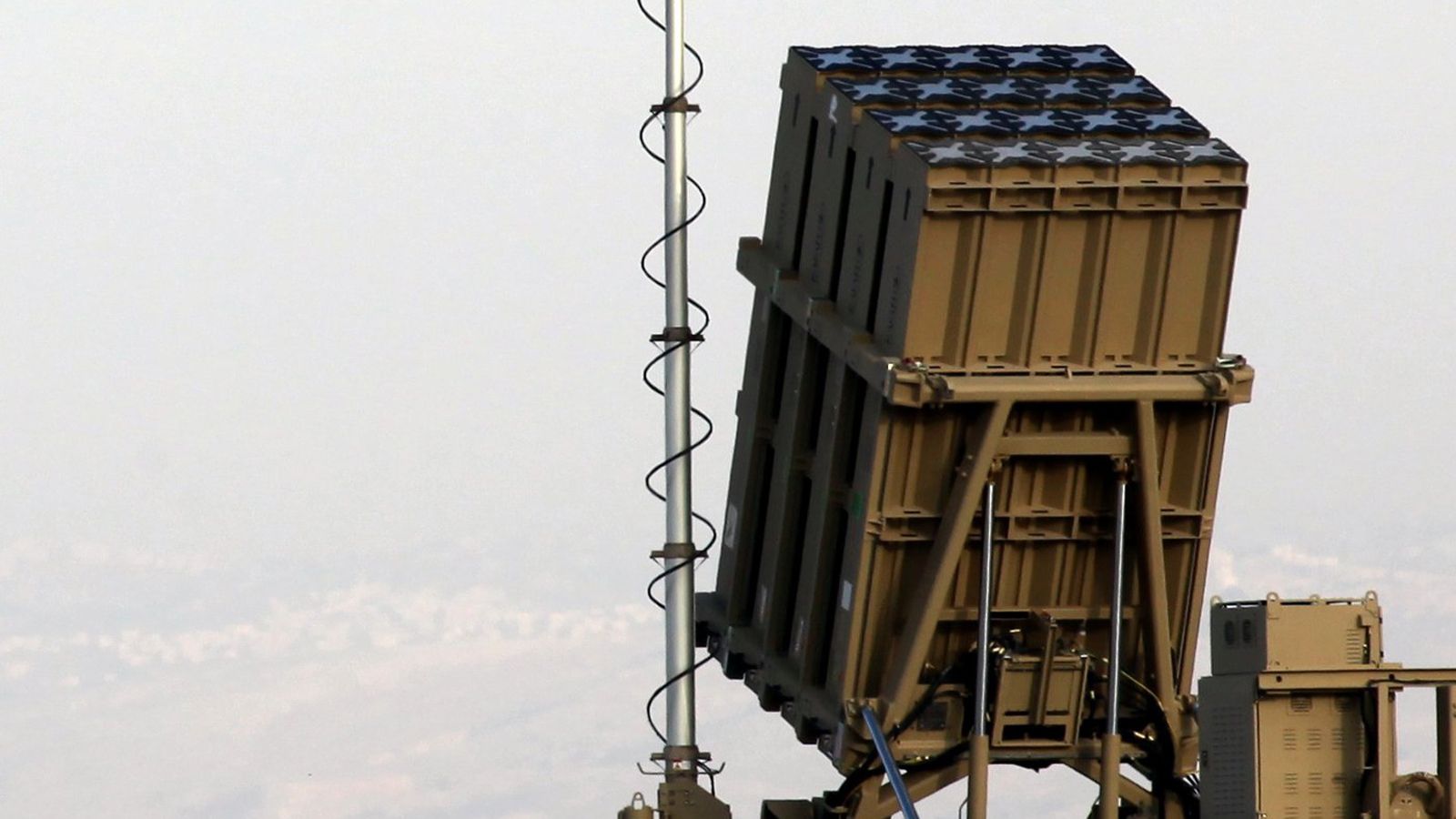 Defense News: израильские военные испытали морскую версию системы ПРО «Железный купол»