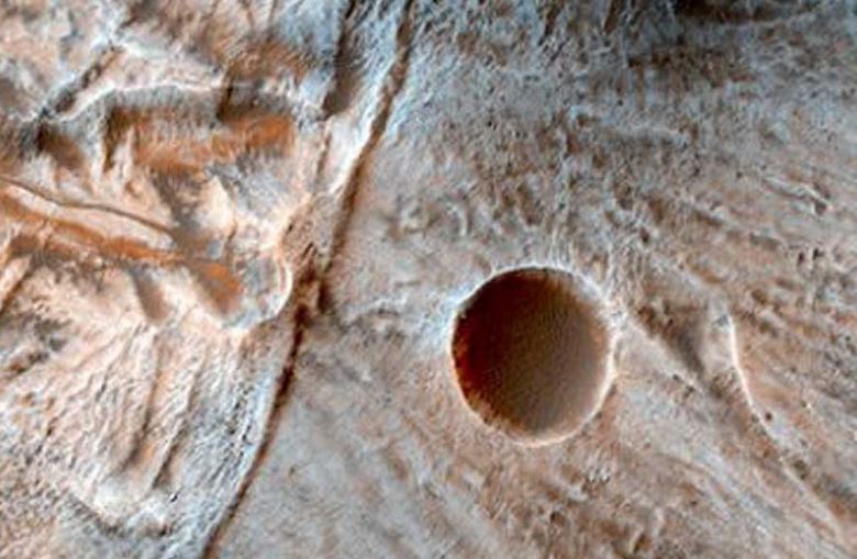 Уфологи продолжают поиски инопланетян на Марсе