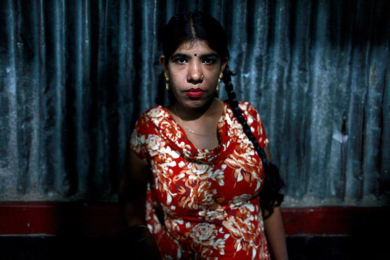 childhoodlost17 Украденное детство   Девочки проститутки из Бангладеш