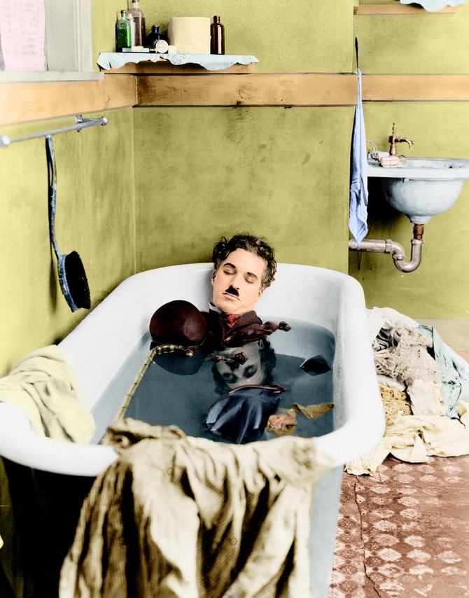 15 редких раскрашенных фотографий Чарли Чаплина, сделанных в 1910-1930-х годах