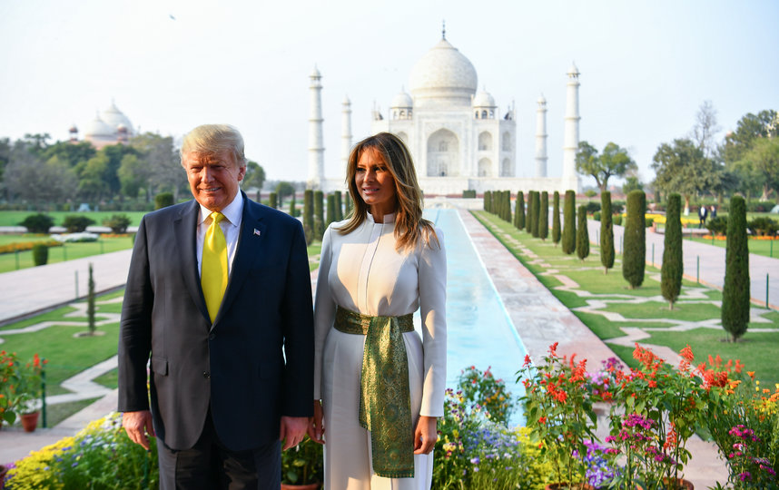 Мелания и Дональд Трамп устроили фотосессию на фоне Тадж-Махала