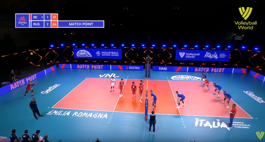 Олимпиаду так не выиграть: волейболисты РФ провели тяжелый матч с иранцами