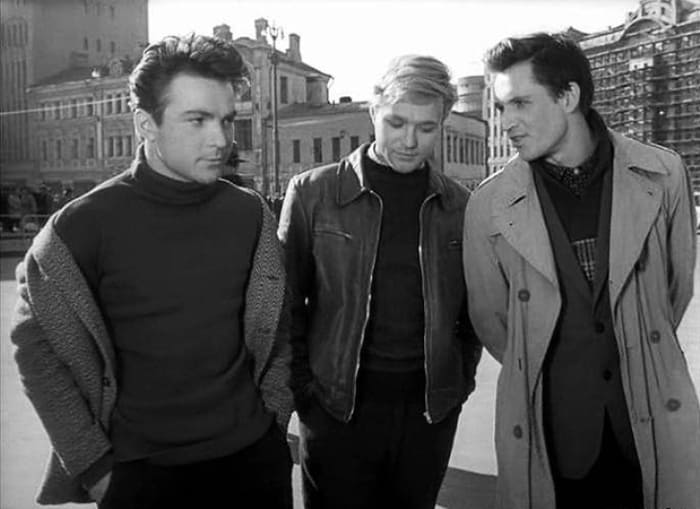 Кадр из фильма *Мне двадцать лет*, 1962-1964 | Фото: kino-teatr.ru Кадр из фильма *Мне двадцать лет*, 1962-1964 | Фото: kino-teatr.ru