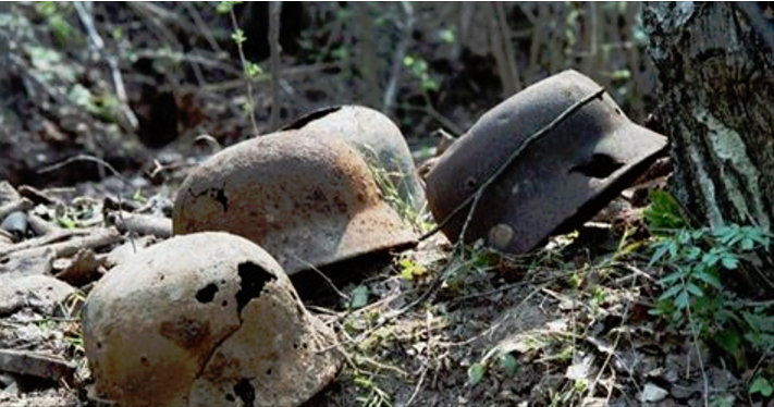 Российский школьник назвал немцев погибших в Сталинградской битве "невинными жертвами" войны.