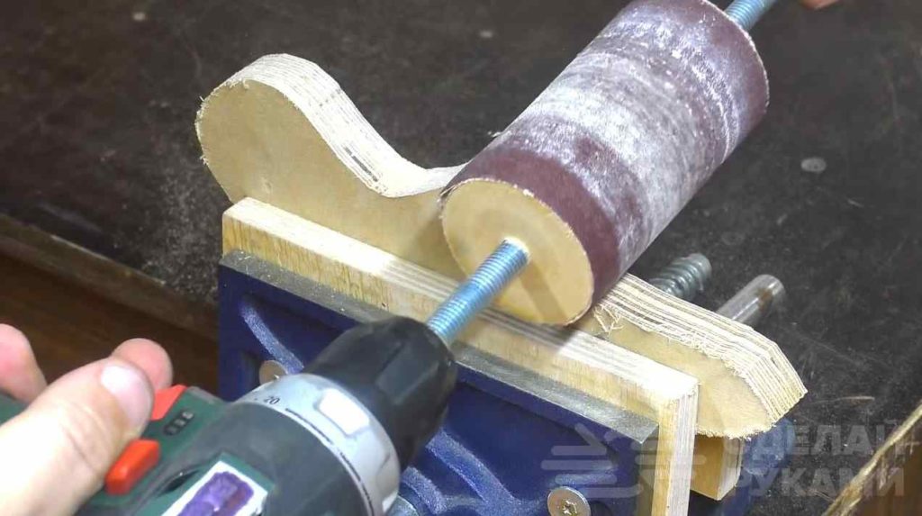 Самый простой настольный орехокол из фанеры Самый простой настольный орехокол из фанеры самоделкин